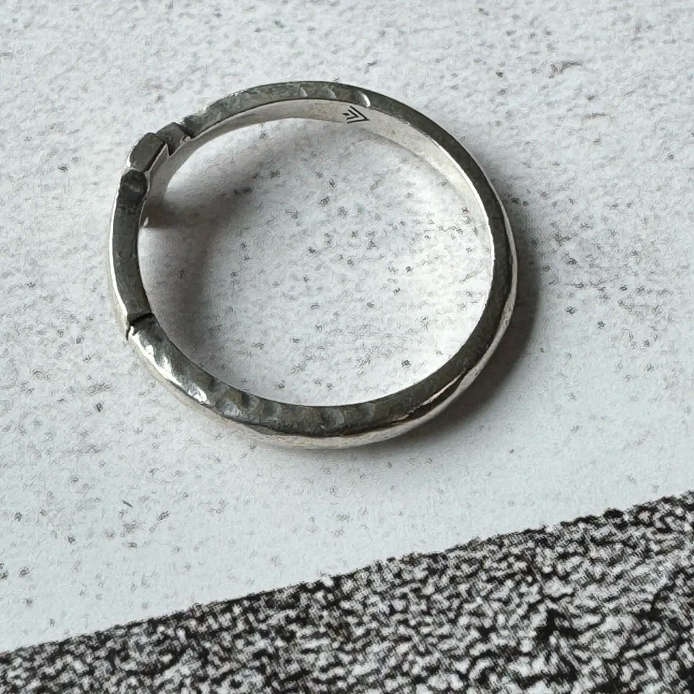 Silpada Simple Cross Ring In Pouch With Box - Picture 7 of 11